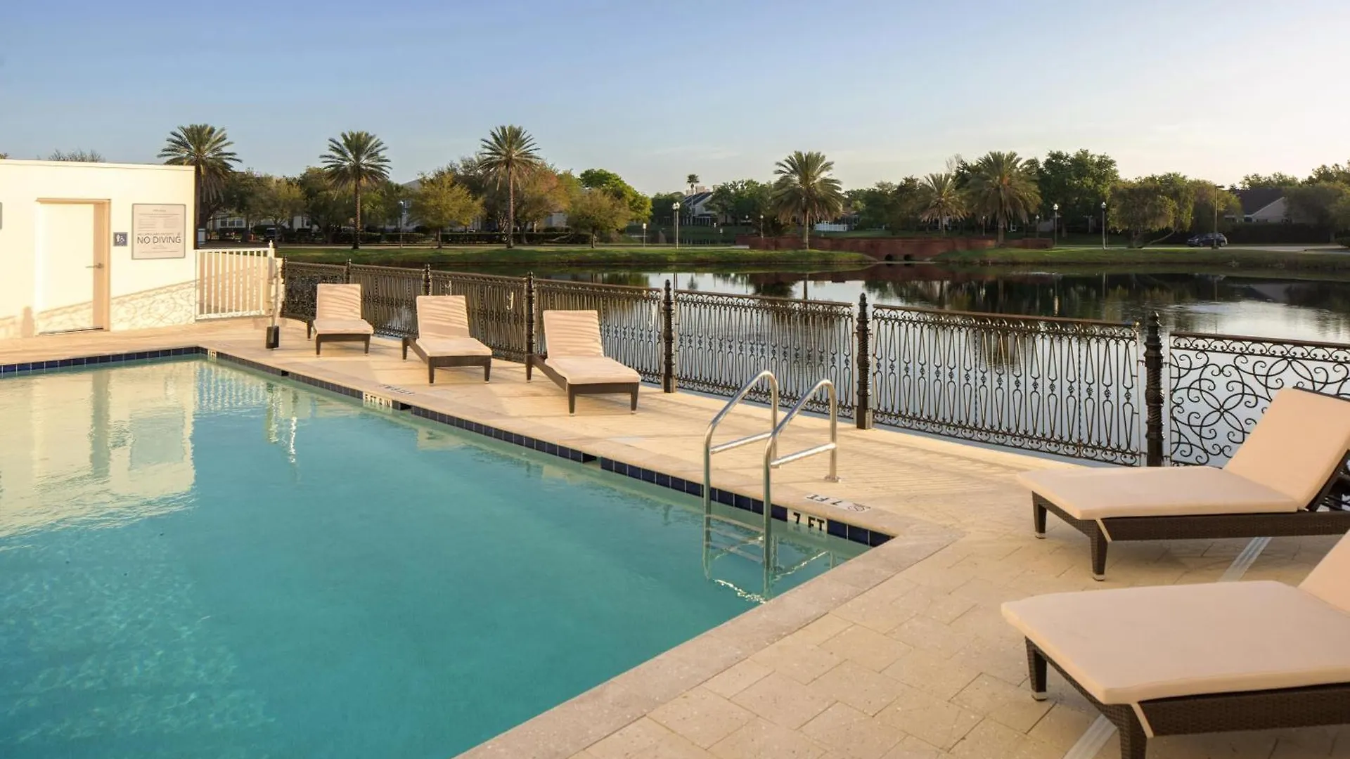 The Karol Hotel, St. Petersburg Clearwater, A Tribute Portfolio Hotel  Clearwater