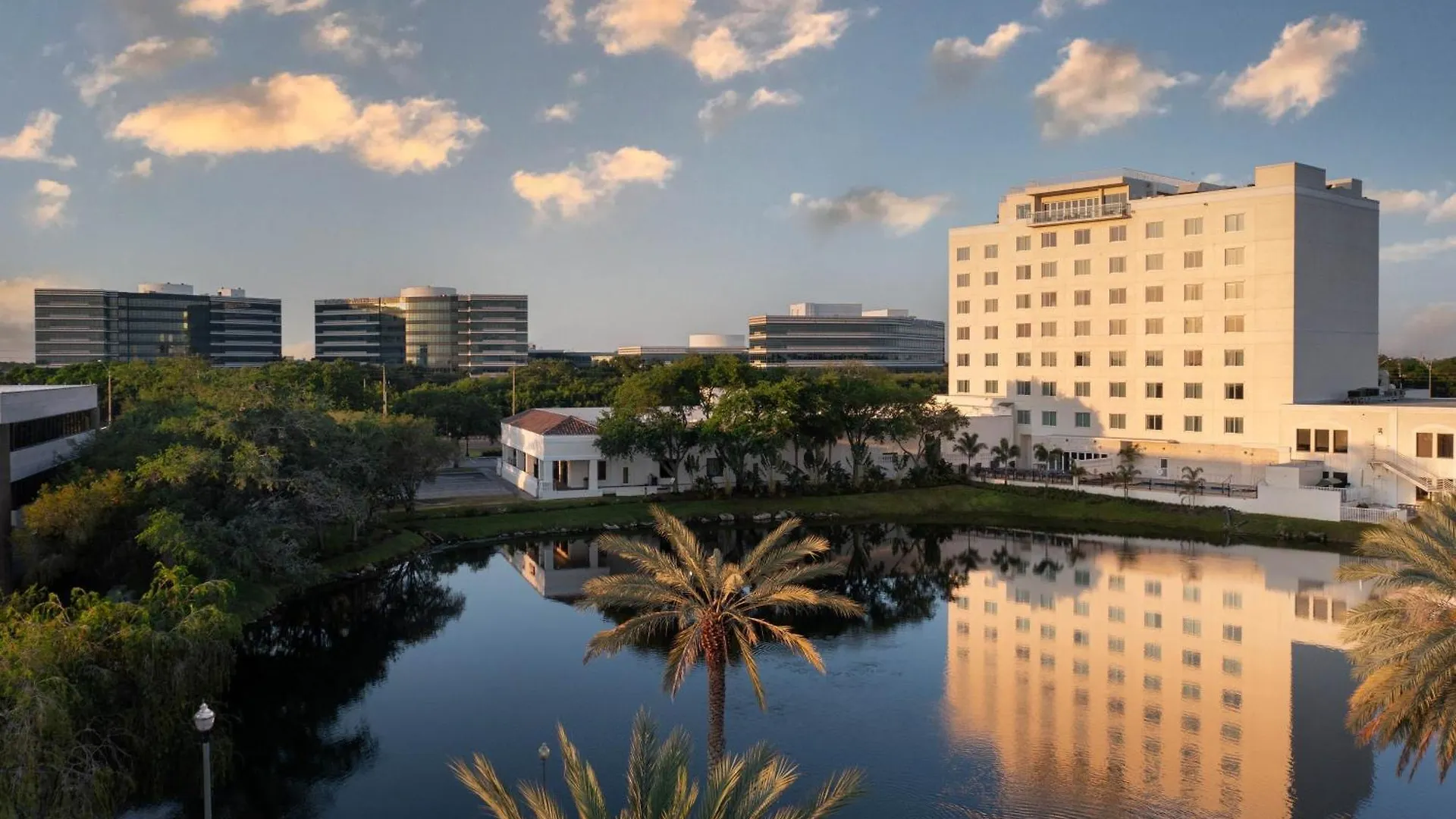 The Karol Hotel, St. Petersburg Clearwater, A Tribute Portfolio Hotel Clearwater